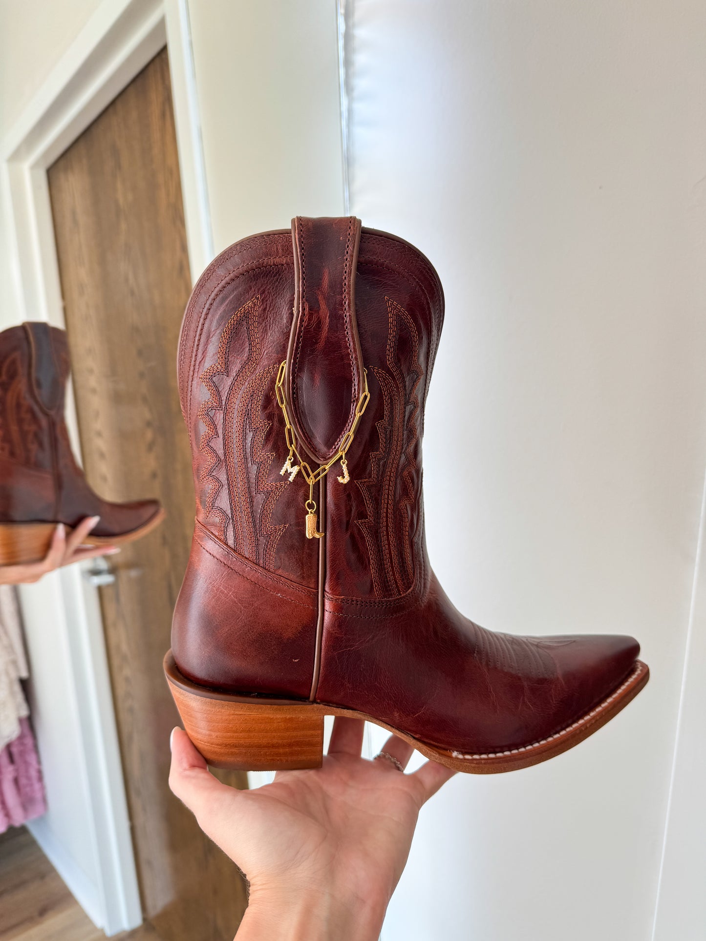 No. 30 — Boot Charm Chain