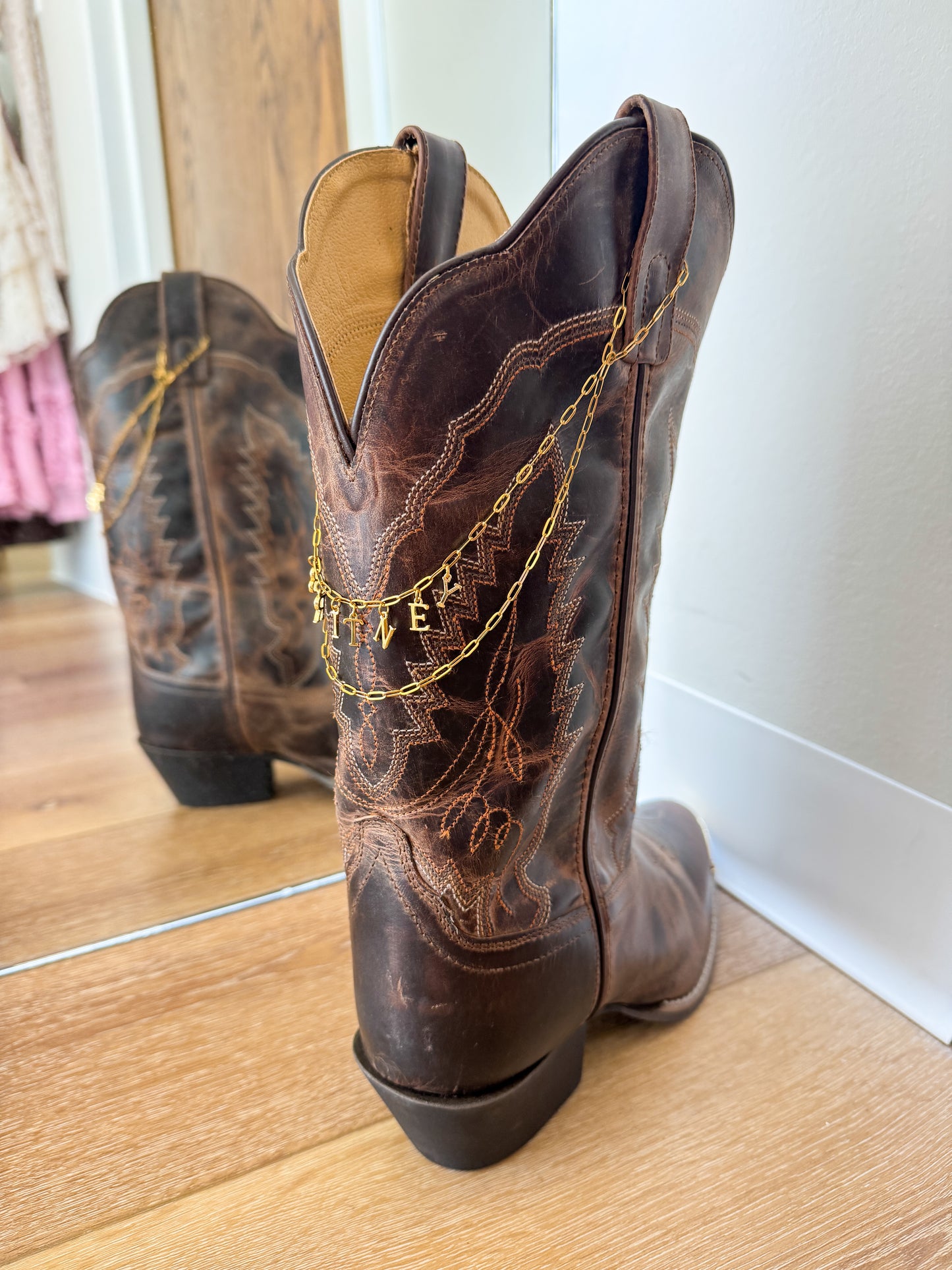 No. 30 — Boot Charm Chain