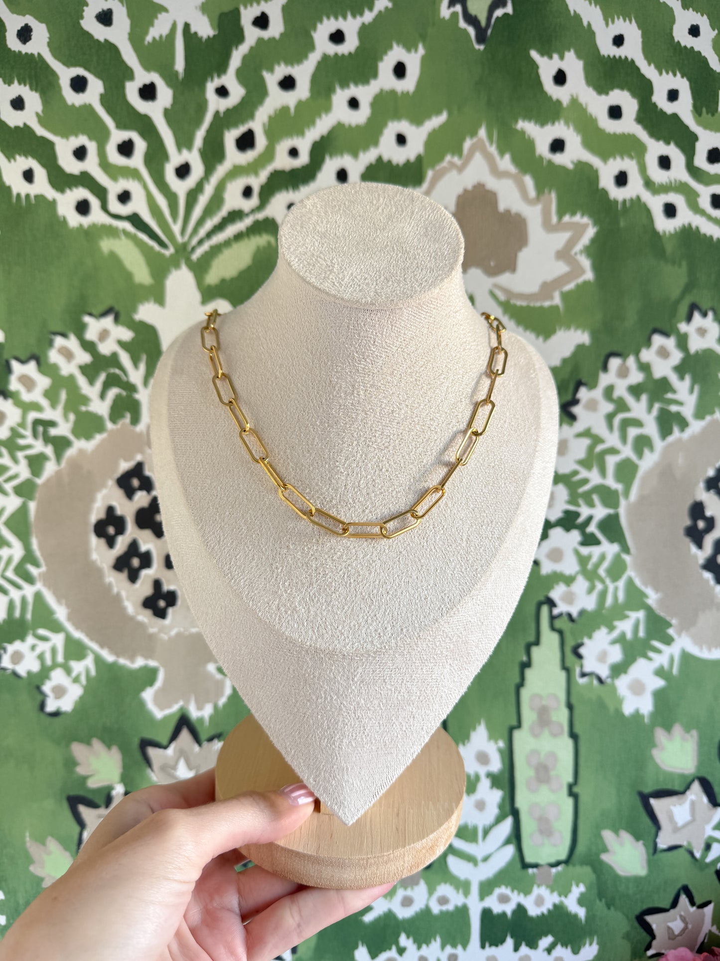 No. 10 — Bold Paperclip Necklace