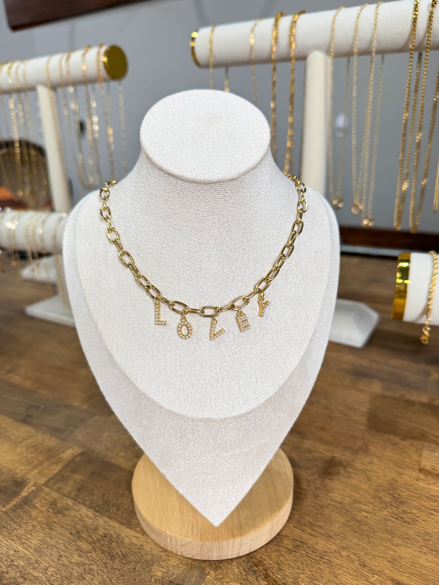 No. 7 — Medium Modern Oval Link Necklace