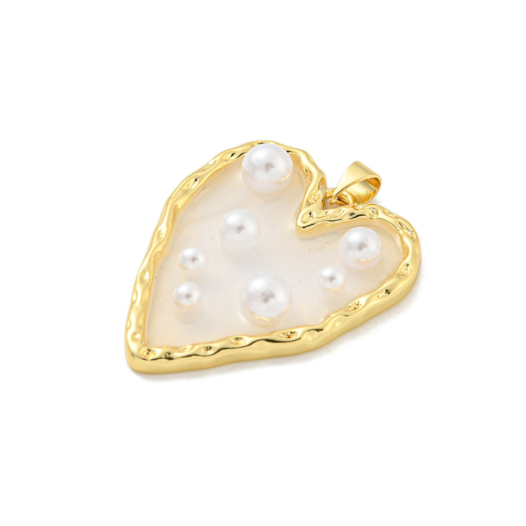 Pearl Studded Heart